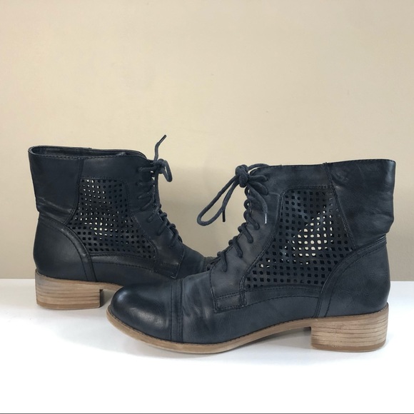 Black Poppy  Combat Boots - Picture 2 of 4